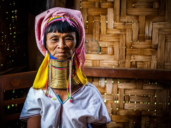 Bộ tộc phụ nữ 'hươu cao cổ' ở Myanmar trước nguy cơ mai một ảnh 2