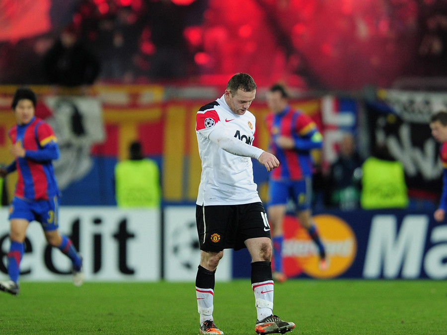 M.U và Rooney phải rời Champions League từ vòng bảng