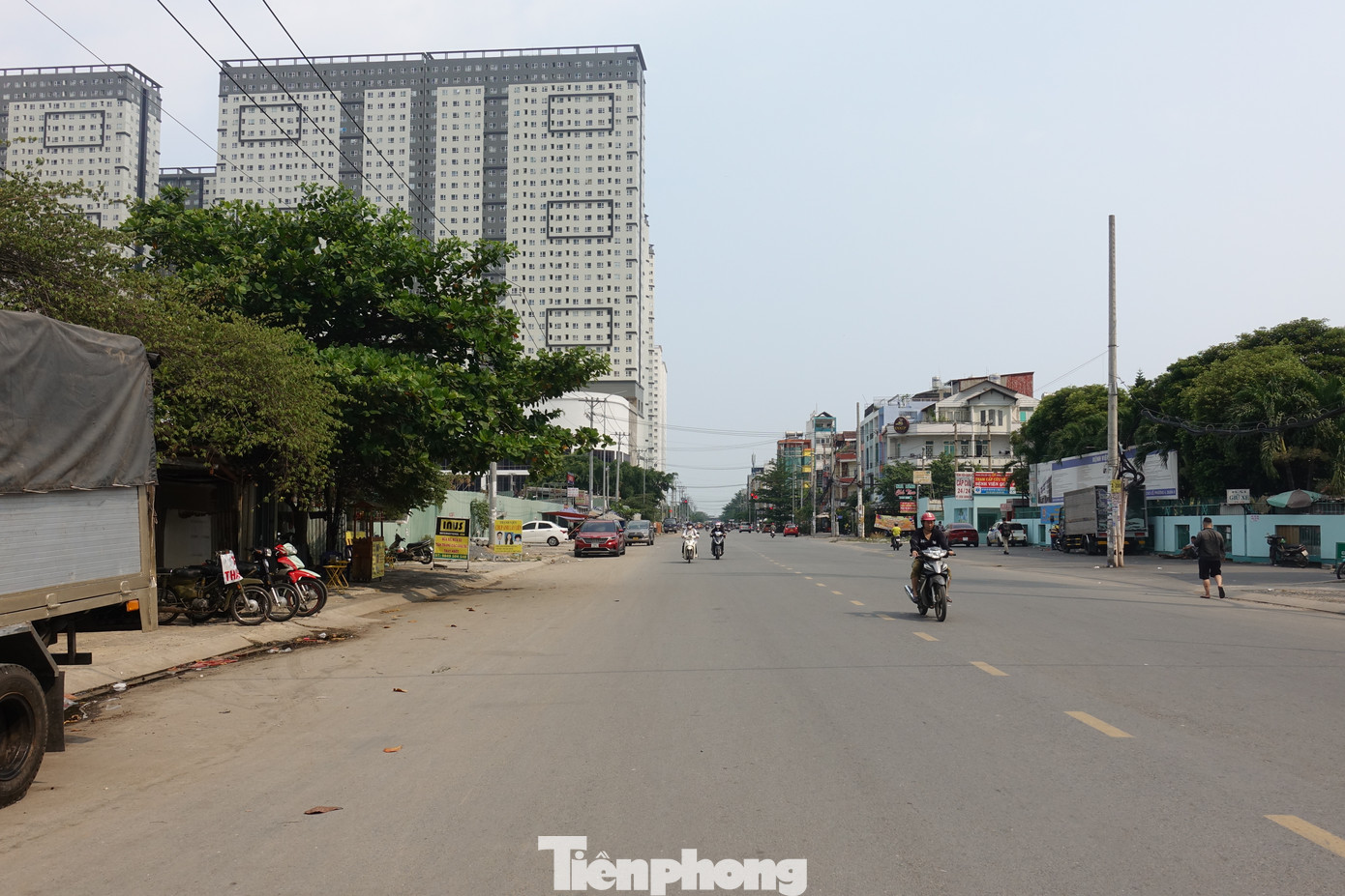 Khi dự án đạt khoảng 70% khối lượng thì vướng vấn đề mặt bằng. Cụ thể, công tác bồi thường gặp nhiều khó khăn nên chi phí bồi thường giải phóng mặt bằng, hỗ trợ tái định cư dự án tăng, chi phí di dời hạ tầng kỹ thuật phát sinh khiến dự án dừng thi công từ năm 2020 đến nay.