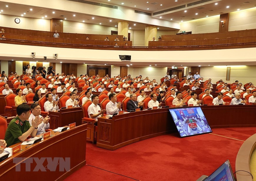 Các đồng chí lãnh đạo Đảng, Nhà nước và đại biểu dự hội nghị. (Ảnh: Trí Dũng/TTXVN) Các đồng chí lãnh đạo Đảng, Nhà nước và đại biểu dự hội nghị. (Ảnh: Trí Dũng/TTXVN)