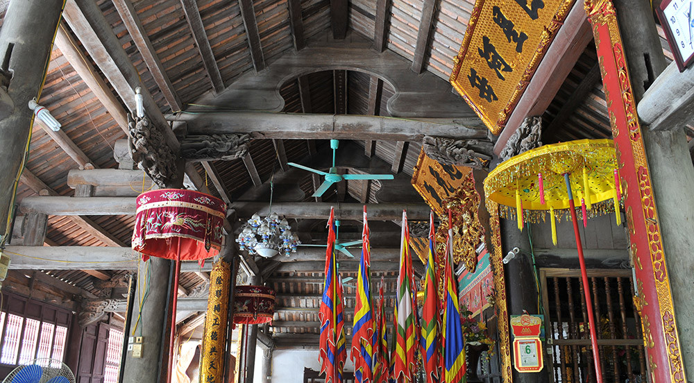 Vẻ đẹp của ngôi đình 300 năm tuổi trước ngày bị 'bức tử' ảnh 3