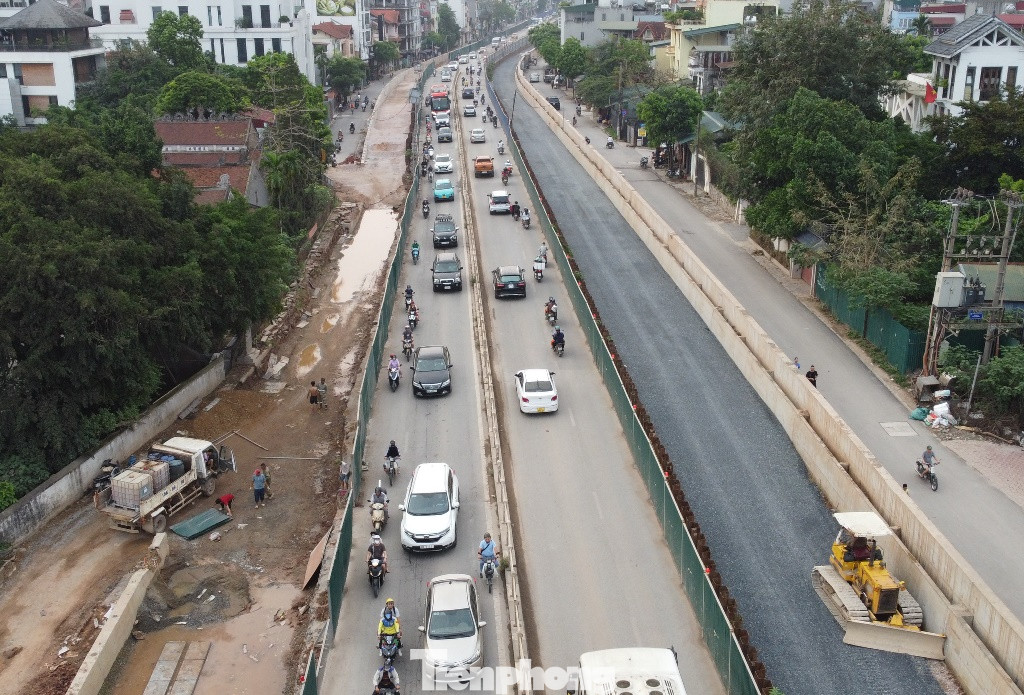 Công trường gói thầu số 40 tại dự án mở rộng đường Nghi Tàm - Âu Cơ do Cty Thuận An đang thi công. Công trường gói thầu số 40 tại dự án mở rộng đường Nghi Tàm - Âu Cơ do Cty Thuận An đang thi công.