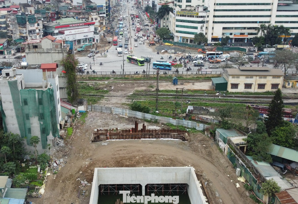 Dự kiến, từ tháng 5/2024 việc khoan, đào hầm vượt đường Giải Phóng để thông đường Vành đai 2,5 sang đường Kim Đồng sẽ được các đơn vị thi công thực hiện.