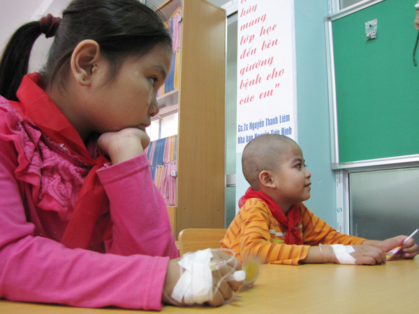 Những học sinh đang 