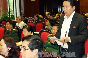 Đại biểu Quốc hội thành phố Đà Nẵng Thân Đức Nam phát biểu ý kiến. (Ảnh: Trọng Đức/TTXVN). Đại biểu Quốc hội thành phố Đà Nẵng Thân Đức Nam phát biểu ý kiến. (Ảnh: Trọng Đức/TTXVN)