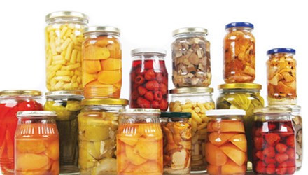 Ăn nhiều thực phẩm muối chua khiến bạn dễ bị ung thư dạ dày.Ảnh:Shutterstock. Người bị cao huyết áp cần hạn chế thực phẩm ngọt, thực phẩm muối chua...- Ảnh: Shutterstock