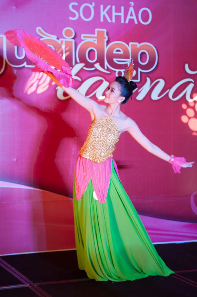 Đặng Thu Thảo, tiết mục múa, SBD 306