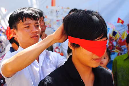 Nhiều hoạt động trò chơi dân gian diễn ra suốt 3 ngày Lễ Nghinh Ông