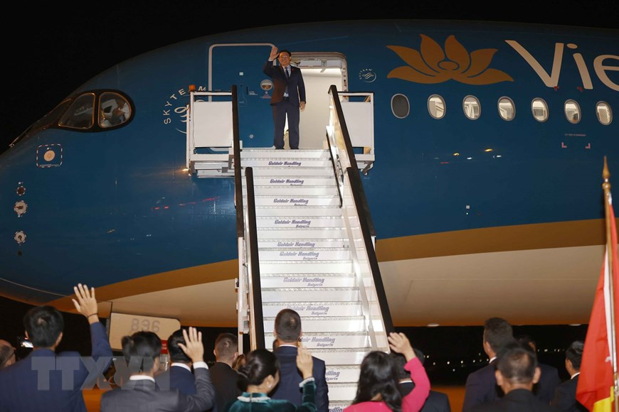 Chủ tịch Quốc hội Vương Đình Huệ lên đường về nước, kết thúc tốt đẹp chuyến thăm chính thức Bulgaria. (Ảnh: Doãn Tấn/TTXVN) Chủ tịch Quốc hội Vương Đình Huệ lên đường về nước, kết thúc tốt đẹp chuyến thăm chính thức Bulgaria. (Ảnh: Doãn Tấn/TTXVN)