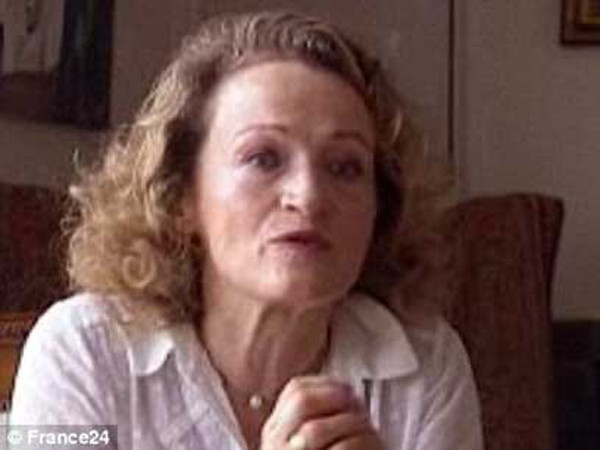 Phóng viên Annick Cojean - người vạch trần những sự thật về Gaddafi trong cuốn sách vừa phát hành.. Phóng viên Annick Cojean - người vạch trần những sự thật về Gaddafi trong cuốn sách vừa phát hành.