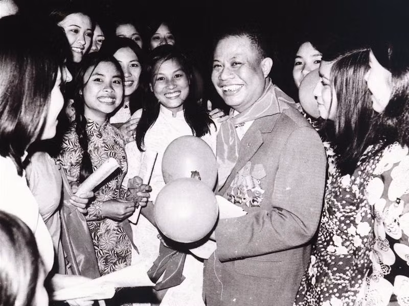 Đồng chí Đặng Quốc Bảo với tuổi trẻ Thủ đô nhân kỷ niệm 50 năm ngày thành lập Đoàn (1981) Đồng chí Đặng Quốc Bảo với tuổi trẻ Thủ đô nhân kỷ niệm 50 năm ngày thành lập Đoàn (1981)