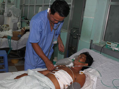 Anh Nghĩa đã qua cơn nguy kịch. Ảnh: Dân Trí Anh Nghĩa đã qua cơn nguy kịch