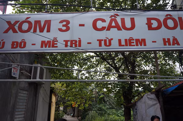 Hàng trăm ngôi nhà mọc trên đất nông nghiệp tại khu vực Cầu Đôi (Phú Đô, Mễ Trì)