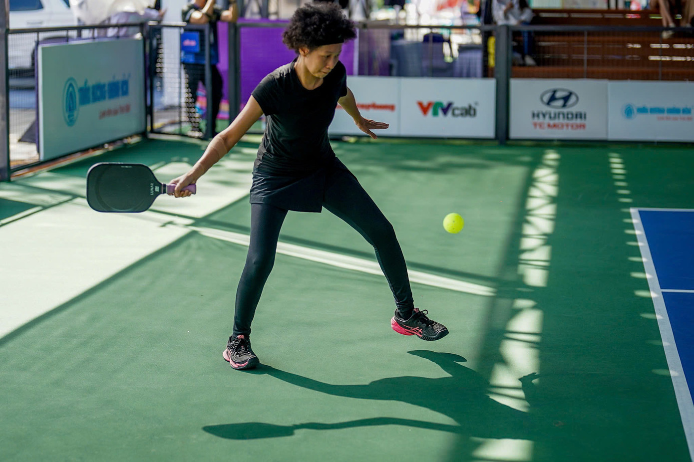 Ngày thứ hai Giải Pickleball Việt Nam - Cúp Hyundai Thành Công 2025: Xác định nhiều cặp chung kết ảnh 44