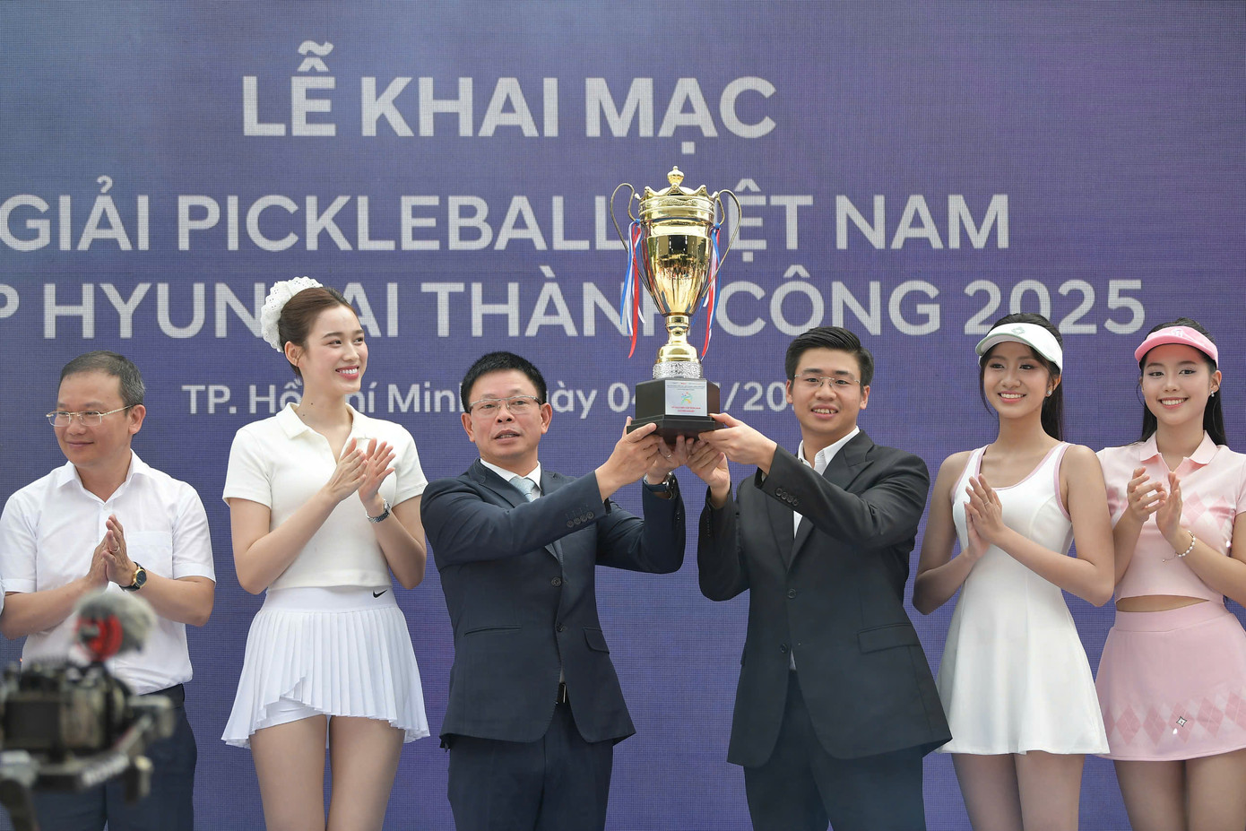 Xác định nhiều cặp chung kết sau ngày thi đấu thứ nhất Giải Pickleball Việt Nam 2025 ảnh 12 Xác định nhiều cặp chung kết sau ngày thi đấu thứ nhất Giải Pickleball Việt Nam 2025 ảnh 12