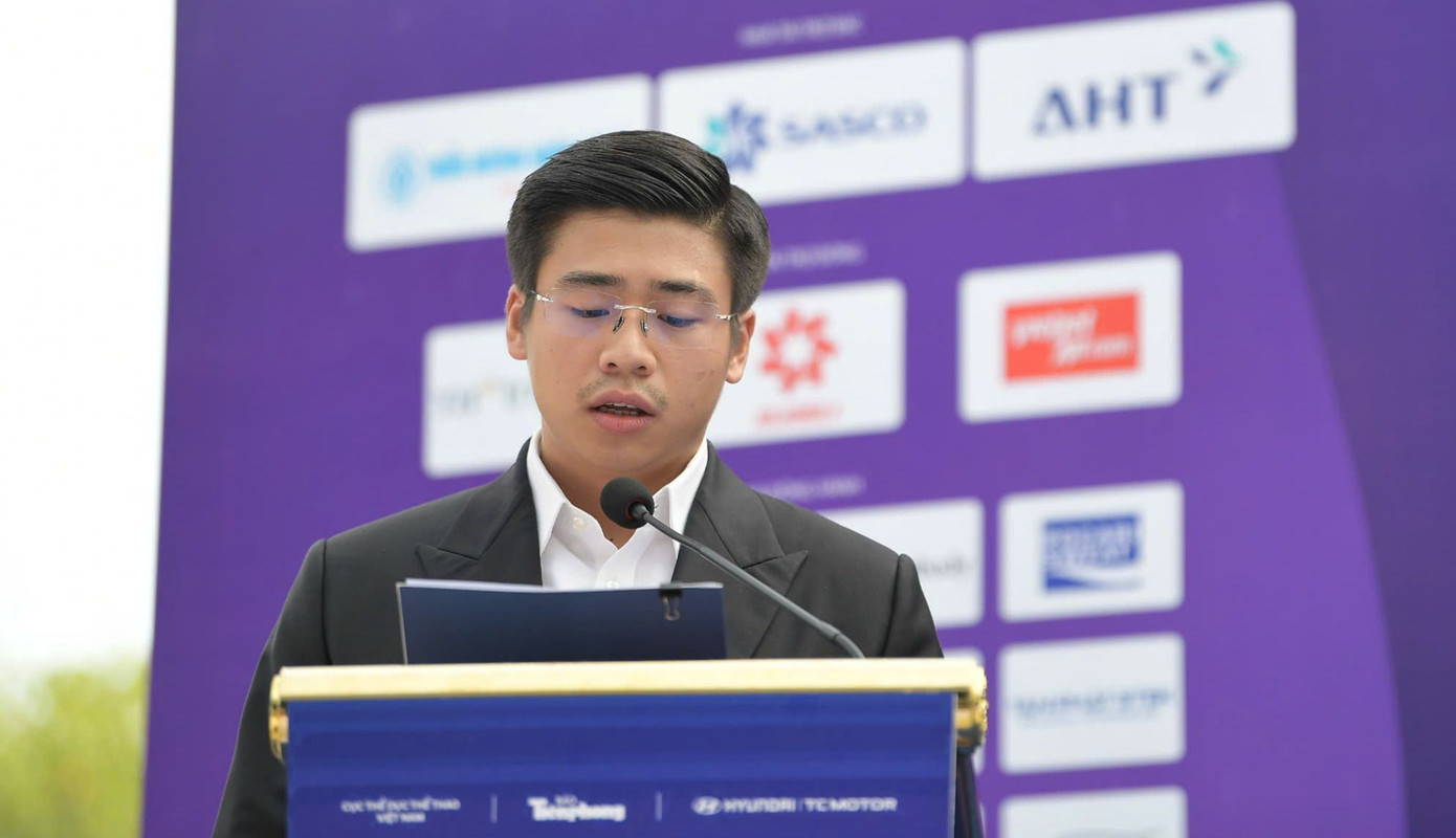 Ông Nguyễn Anh Tú - Tổng Giám đốc Công ty Cổ phần Liên doanh Ô tô Hyundai Thành Công Việt Nam. Ông Nguyễn Anh Tú - Tổng Giám đốc Công ty Cổ phần Liên doanh Ô tô Hyundai Thành Công Việt Nam.