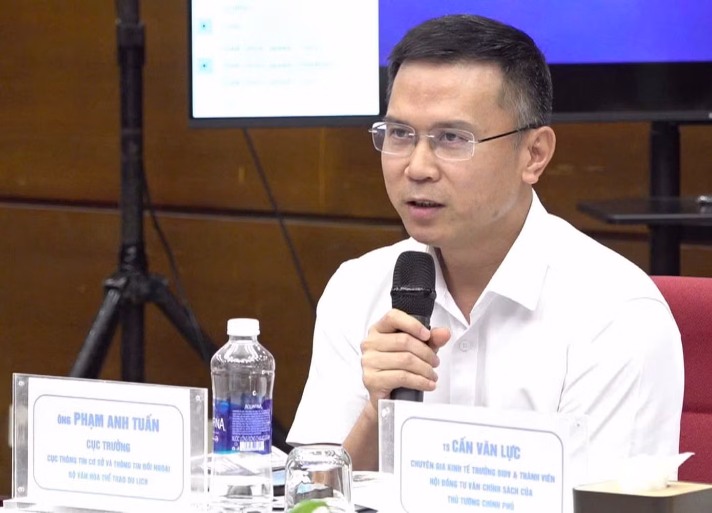 Ông Phạm Anh Tuấn - Cục trưởng Cục Thông tin cơ sở và Thông tin đối ngoại, Bộ Văn hóa, Thể thao và Du lịch. Ông Phạm Anh Tuấn - Cục trưởng Cục Thông tin cơ sở và Thông tin đối ngoại, Bộ Văn hóa, Thể thao và Du lịch.
