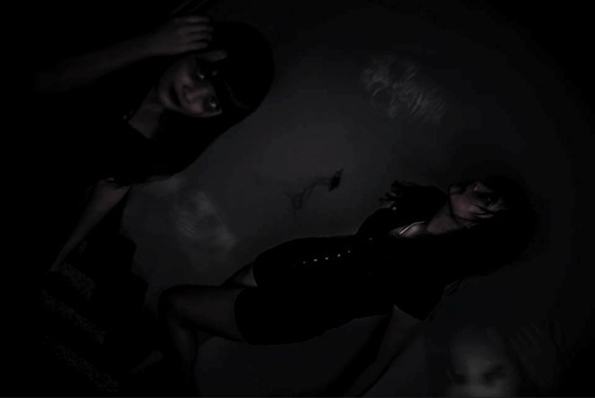 Cuộc thi Ghost Couple sẽ kéo dài đến ngày 30/10. Những thí sinh có lượt like (thích) cao nhất trên mạng xã hội sẽ giành được những giải thưởng cực kì hấp dẫn từ phía ban tổ chức. Cuộc thi Ghost Couple sẽ kéo dài đến ngày 30/10. Những thí sinh có lượt like (thích) cao nhất trên mạng xã hội sẽ giành được những giải thưởng cực kì hấp dẫn từ phía ban tổ chức