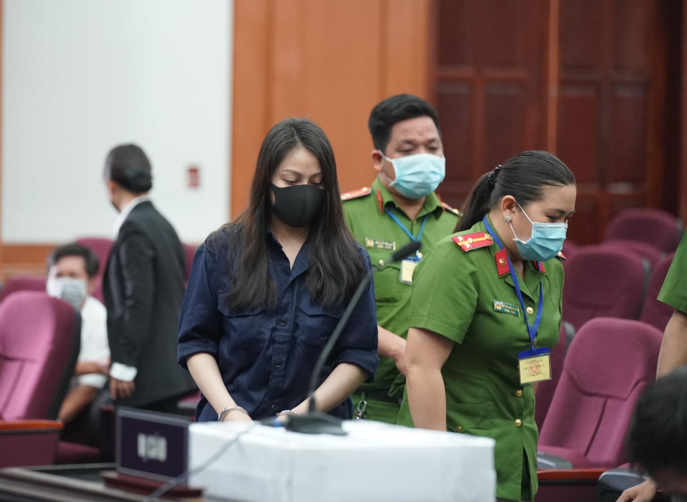 Bị cáo Nguyễn Võ Quỳnh Trang tại phiên tòa phúc thẩm. Bị cáo Nguyễn Võ Quỳnh Trang tại phiên tòa phúc thẩm.