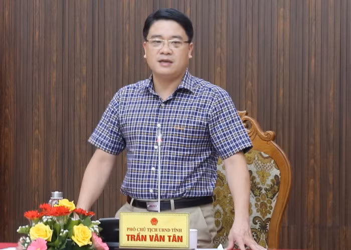 Ông Trần Văn Tân. Ông Trần Văn Tân.