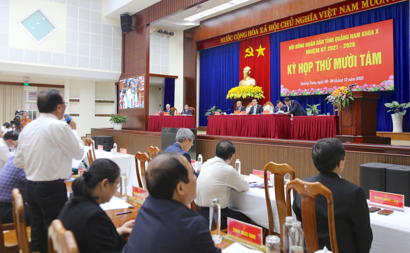 Nhiều vấn đề nóng được đại biểu đề cập tại phiên chất vấn kỳ họp thứ 18 HĐND tỉnh Quảng Nam.