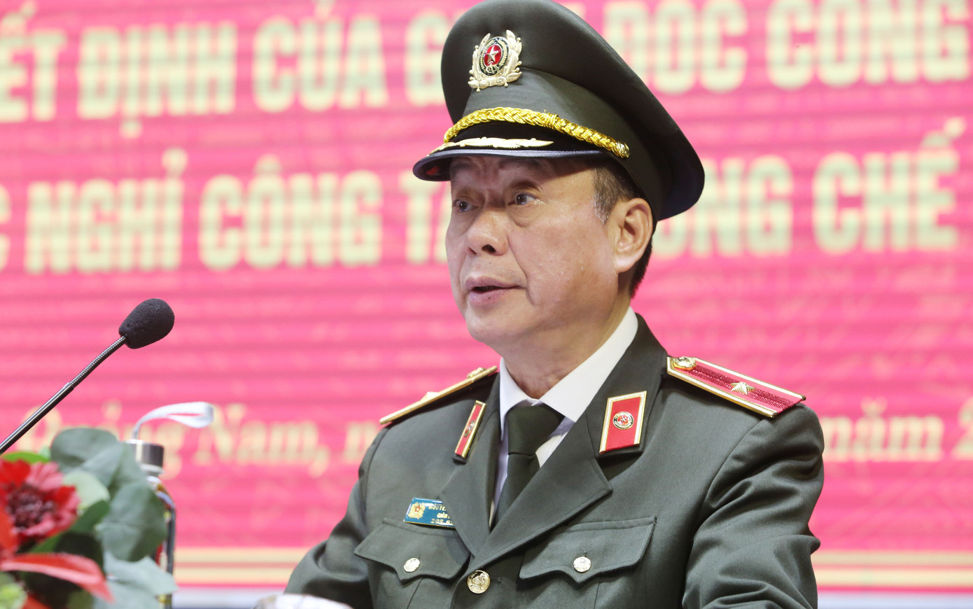 Thiếu tướng Nguyễn Hữu Hợp - Giám đốc Công an tỉnh Quảng Nam phát biểu tại buổi lễ.