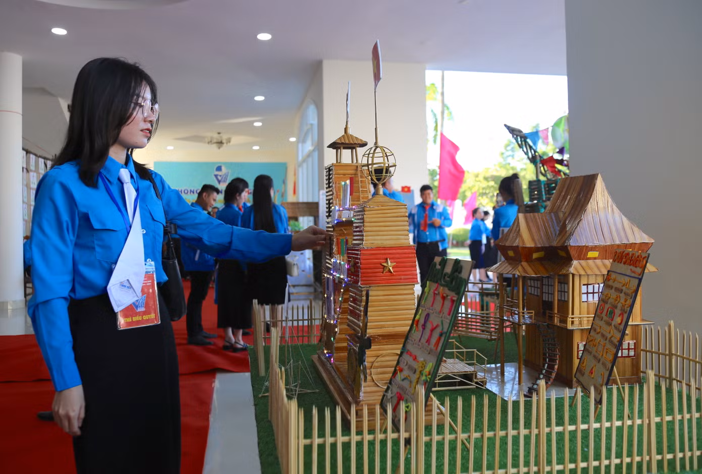Đại biểu tham gia các hoạt động bên lề Đại hội. Đại biểu tham gia các hoạt động bên lề Đại hội.