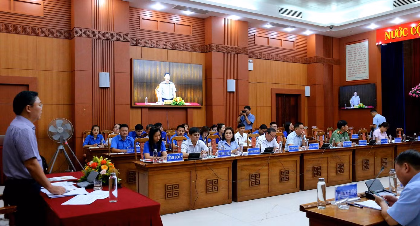 Đối thoại Thanh niên khởi nghiệp, lập nghiệp, góp phần xây dựng quê hương.