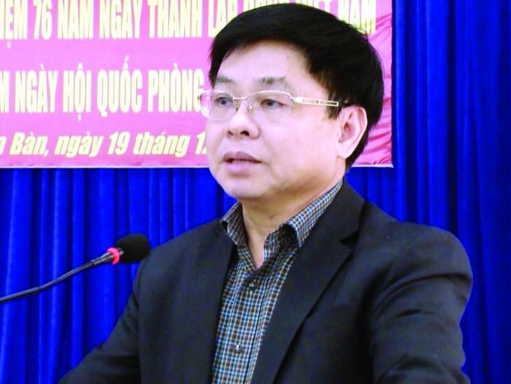 Ông Đặng Hữu Lên, Bí Thu Thị uỷu Điện Bàn (Quảng Nam) xin nghỉ việc vì lý do sức khoẻ. Ông Đặng Hữu Lên, Bí Thu Thị uỷu Điện Bàn (Quảng Nam) xin nghỉ việc vì lý do sức khoẻ.