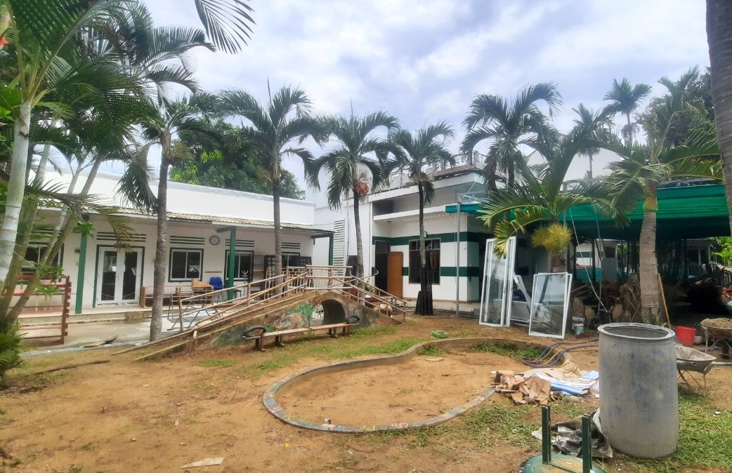 Trường tháo dỡ hết các hạng mục ở địa điểm thuê.