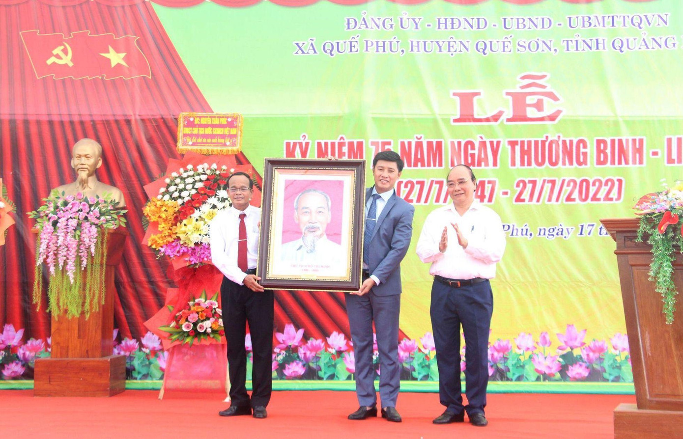 Chủ tịch nước dự lễ kỷ niệm 75 năm Ngày Thương binh liệt sĩ tại xã Quế Phú, huyện Quế Sơn, Quảng Nam.