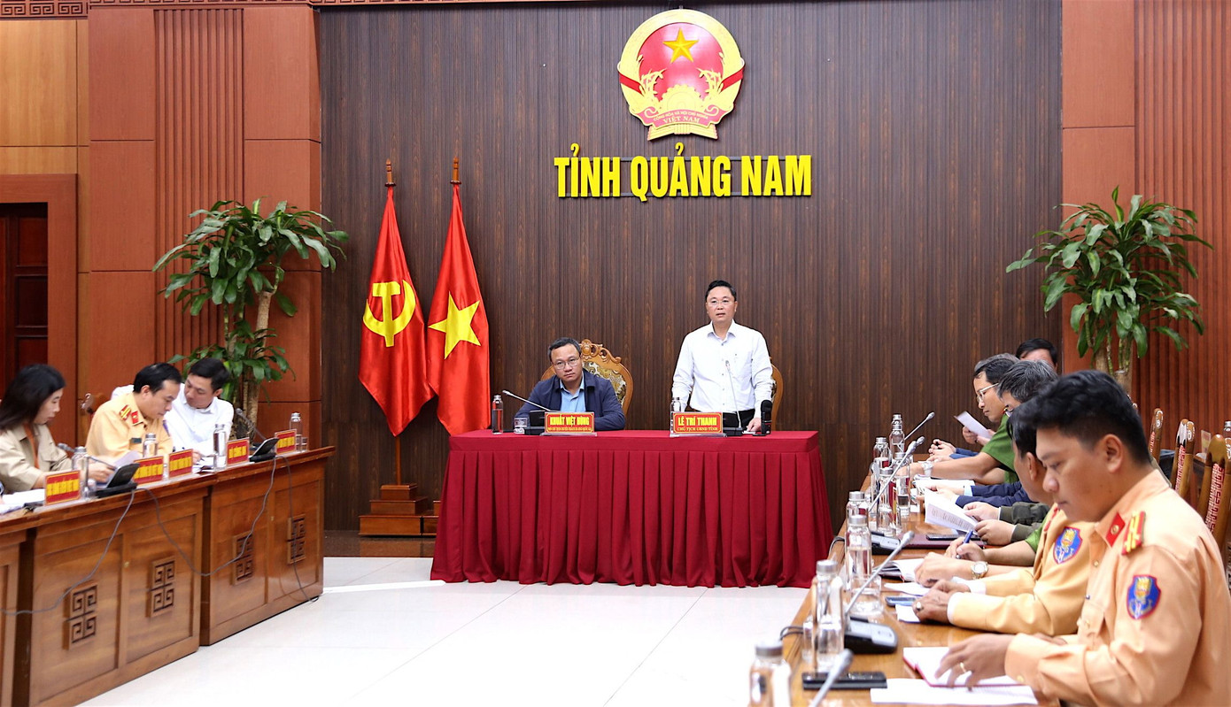 Tỉnh Quảng Nam tổ chức họp thông tin về tình hình tai nạn giao thông sau khi xảy ra hàng loạt vụ tai nạn nghiêm trọng từ đầu năm 2023 đến nay. Tỉnh Quảng Nam tổ chức họp thông tin về tình hình tai nạn giao thông sau khi xảy ra hàng loạt vụ tai nạn nghiêm trọng từ đầu năm 2023 đến nay.