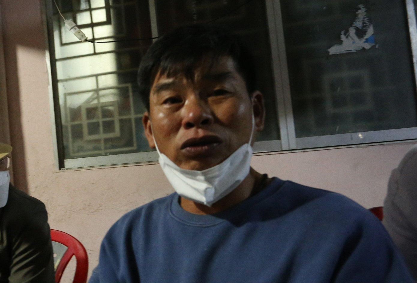 Ông Hiệp kể lại sự việc - Ảnh Hoài Văn Ông Hiệp kể lại sự việc - Ảnh Hoài Văn