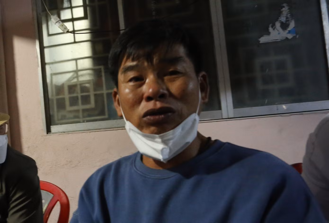 Ông Hiệp kể lại sự việc - Ảnh Hoài Văn