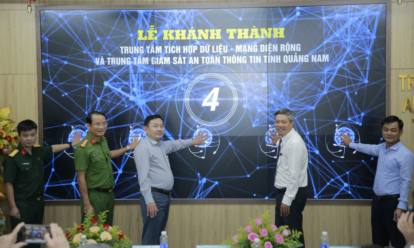 Khánh thành và đưa vào hoạt động Trung tâm tích hợp dữ liệu tỉnh Quảng Nam. Khánh thành và đưa vào hoạt động Trung tâm tích hợp dữ liệu tỉnh Quảng Nam.