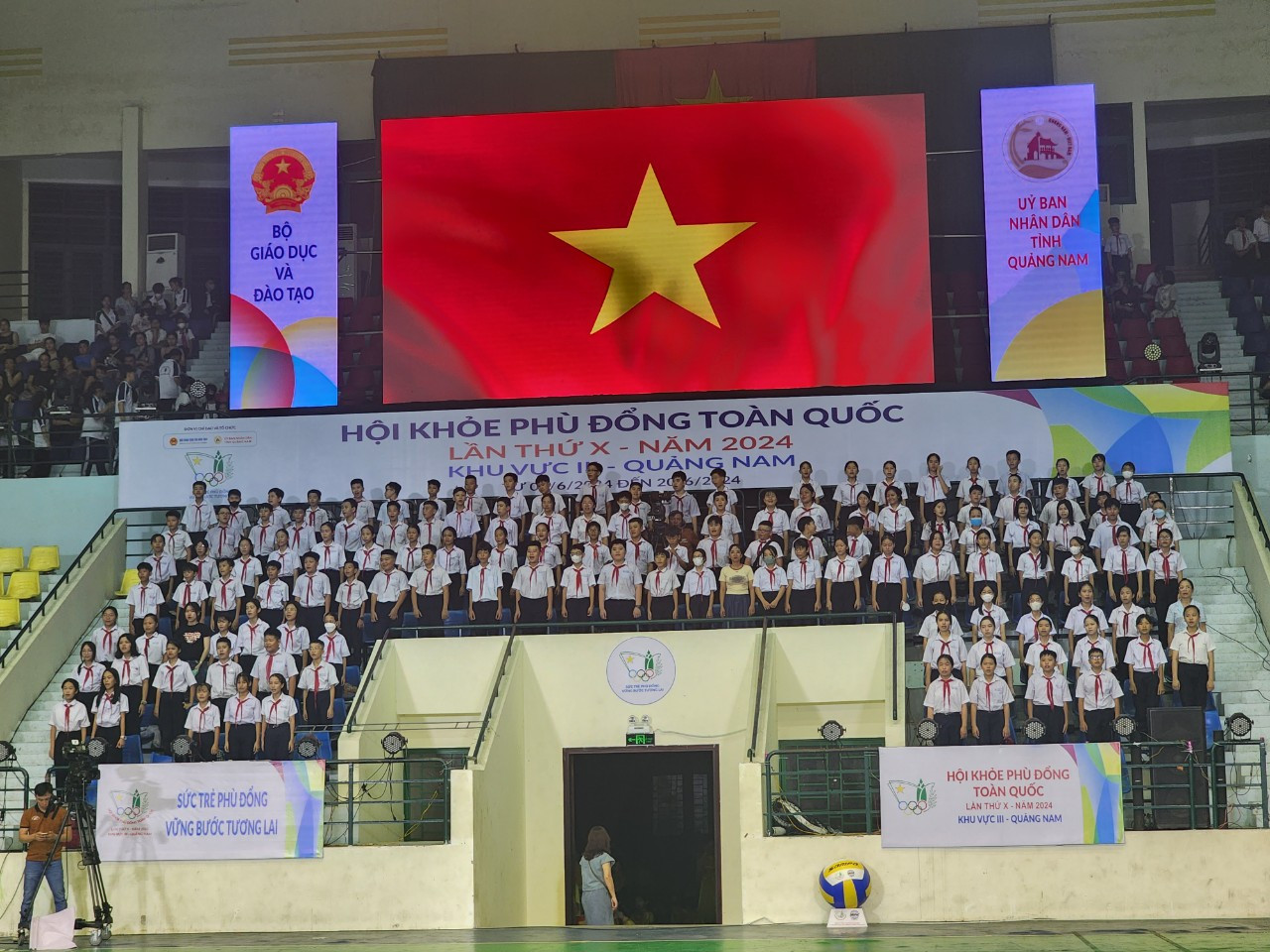 Ngày hội với sự tham gia của 2.135 vận động viên đến từ 12 tỉnh, thành. Ngày hội với sự tham gia của 2.135 vận động viên đến từ 12 tỉnh, thành.