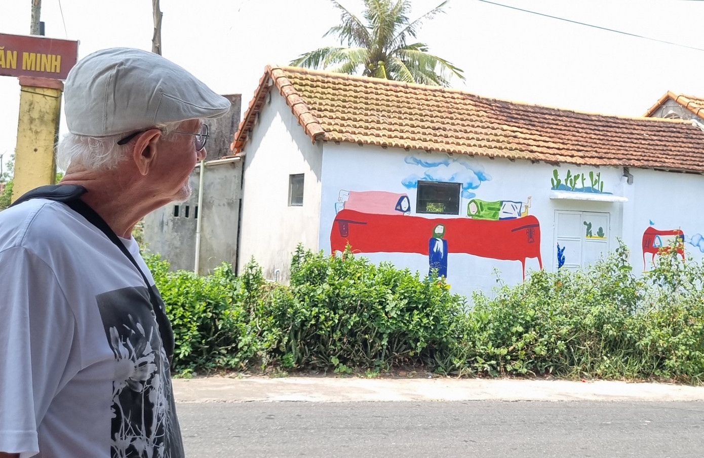 Bức tranh đang gây tranh cãi. Ảnh Hoài Văn. Bức tranh đang gây tranh cãi. Ảnh Hoài Văn.