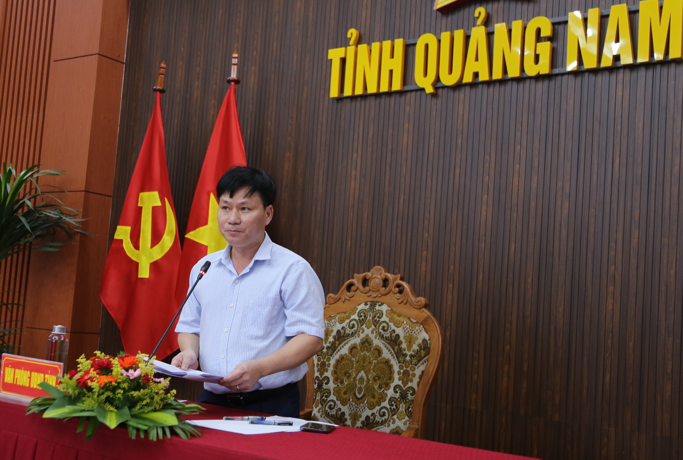 Ông Nguyễn Như Công - Chánh văn phòng, người phát ngôn UBND tỉnh Quảng Nam chủ trì cuộc họp báo. Ảnh: Hoài Văn Ông Nguyễn Như Công - Chánh văn phòng, người phát ngôn UBND tỉnh Quảng Nam chủ trì cuộc họp báo. Ảnh: Hoài Văn