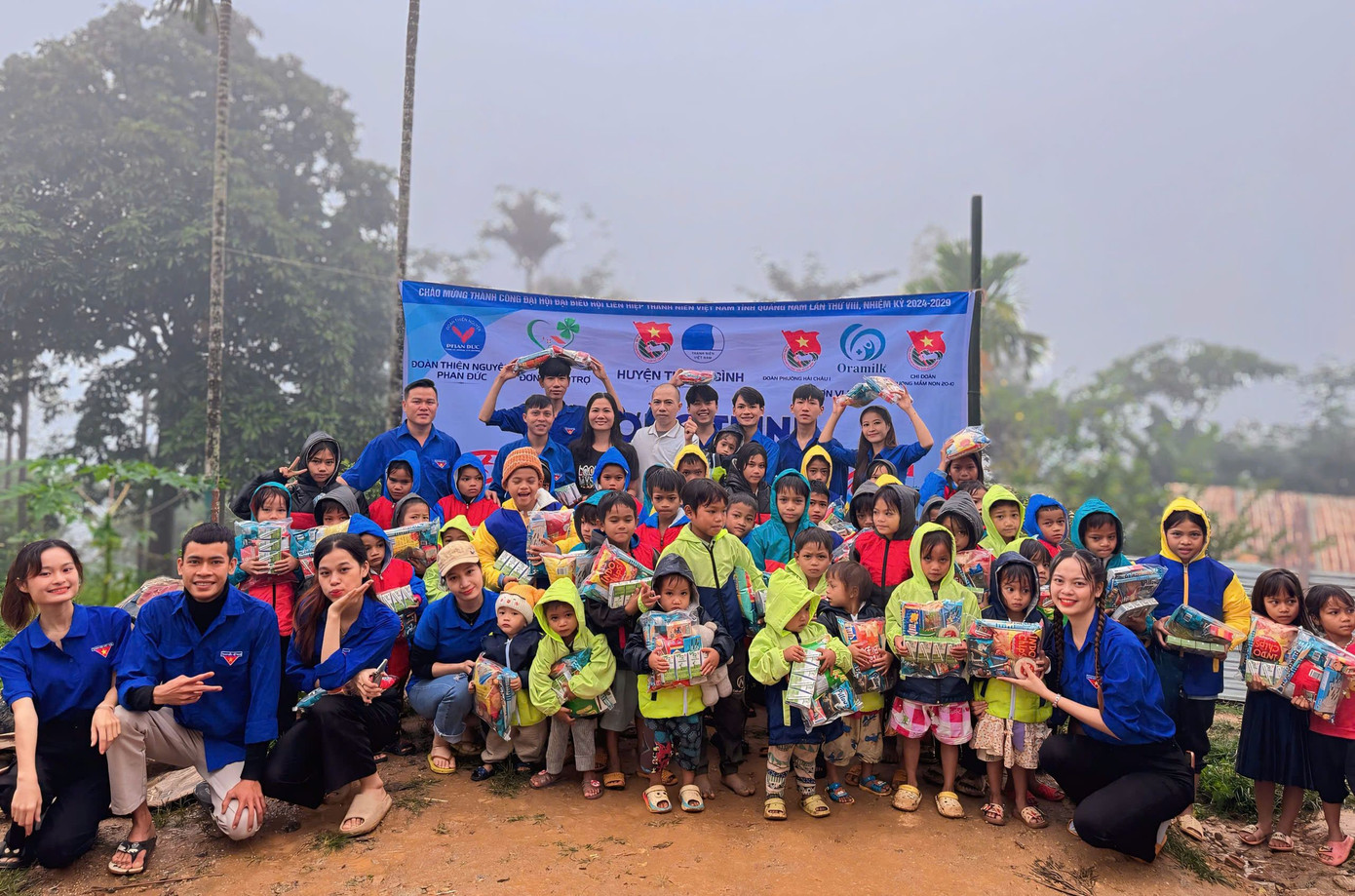 Chương trình Đông ấm đại ngàn diễn ra trong hai ngày 2 – 3/11 với nhiều hoạt động ý nghĩa.