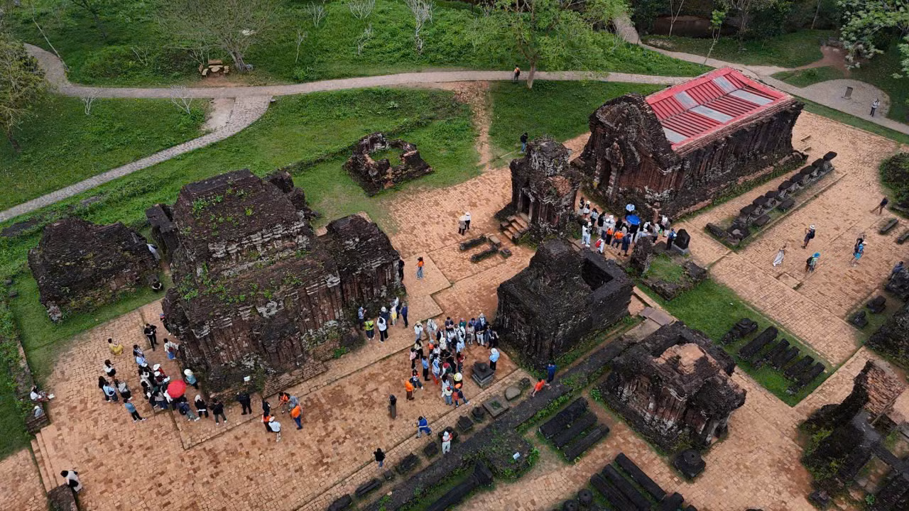 Tour khám phá cung đường di sản Hội An - Mỹ Sơn - Cổng trời Đông Giang dự kiến hút khách dịp lễ.