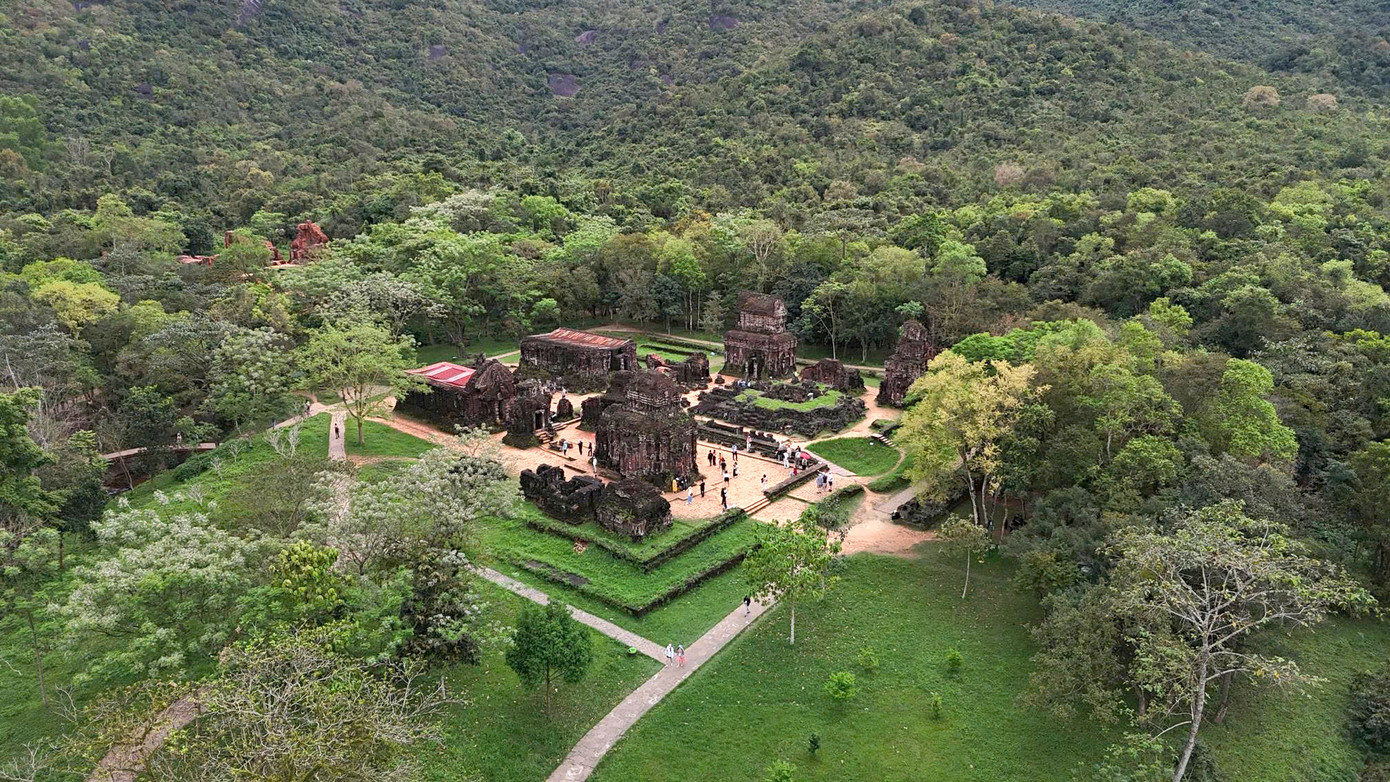 Quảng Nam kết nối Cung đường di sản Hội An - Mỹ Sơn - Cổng Trời Đông Giang. Quảng Nam kết nối Cung đường di sản Hội An - Mỹ Sơn - Cổng Trời Đông Giang.