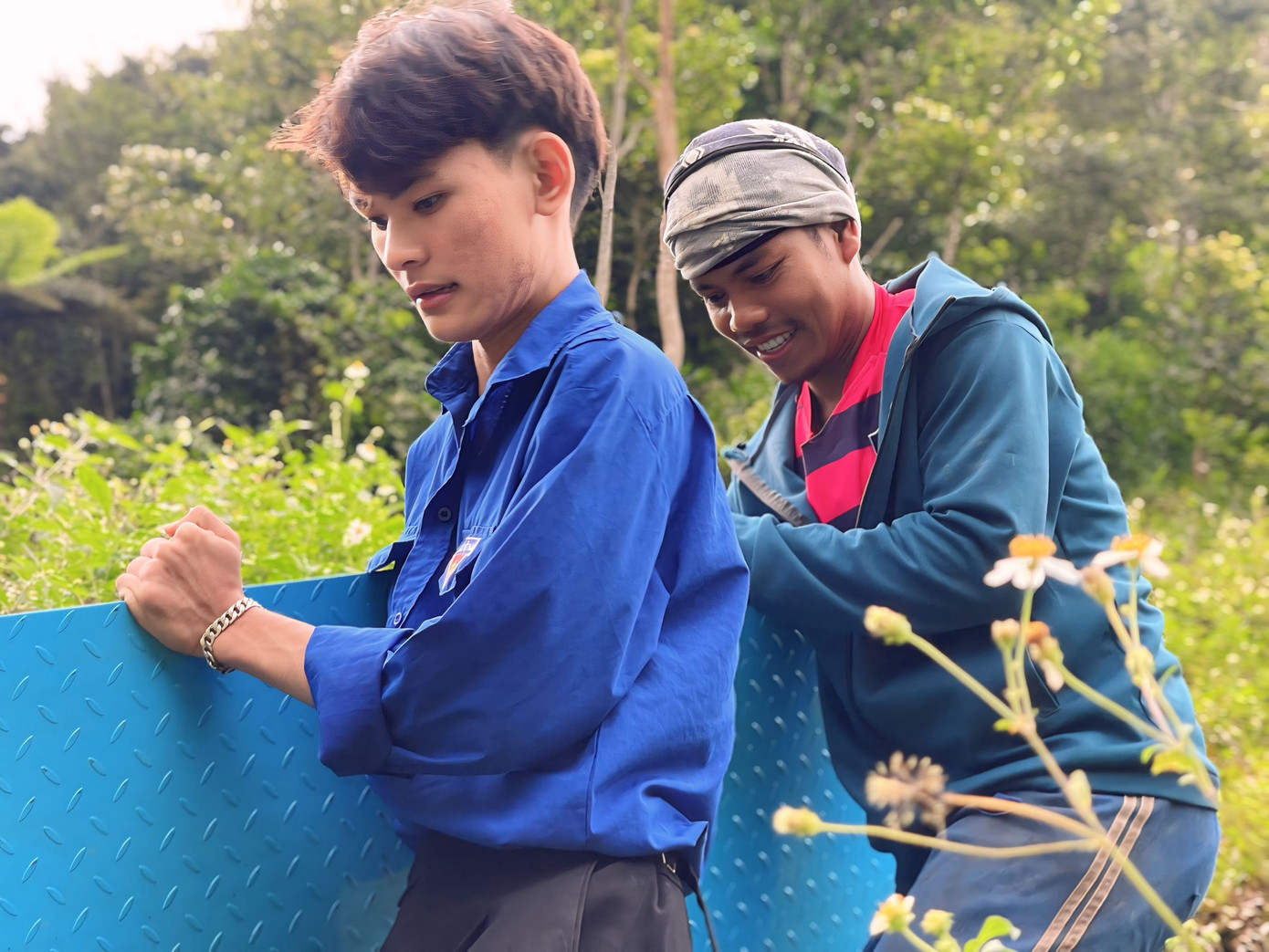 Để triển khai, đoàn đã huy động góp sức của đông đảo bạn trẻ huyện Thăng Bình, đoàn viên thanh niên xã Ga Ry.