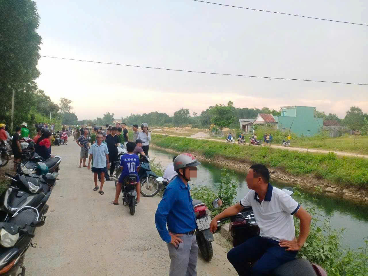 Khu vực nơi phát hiện thi thể hai mẹ con. Ảnh C. Đ