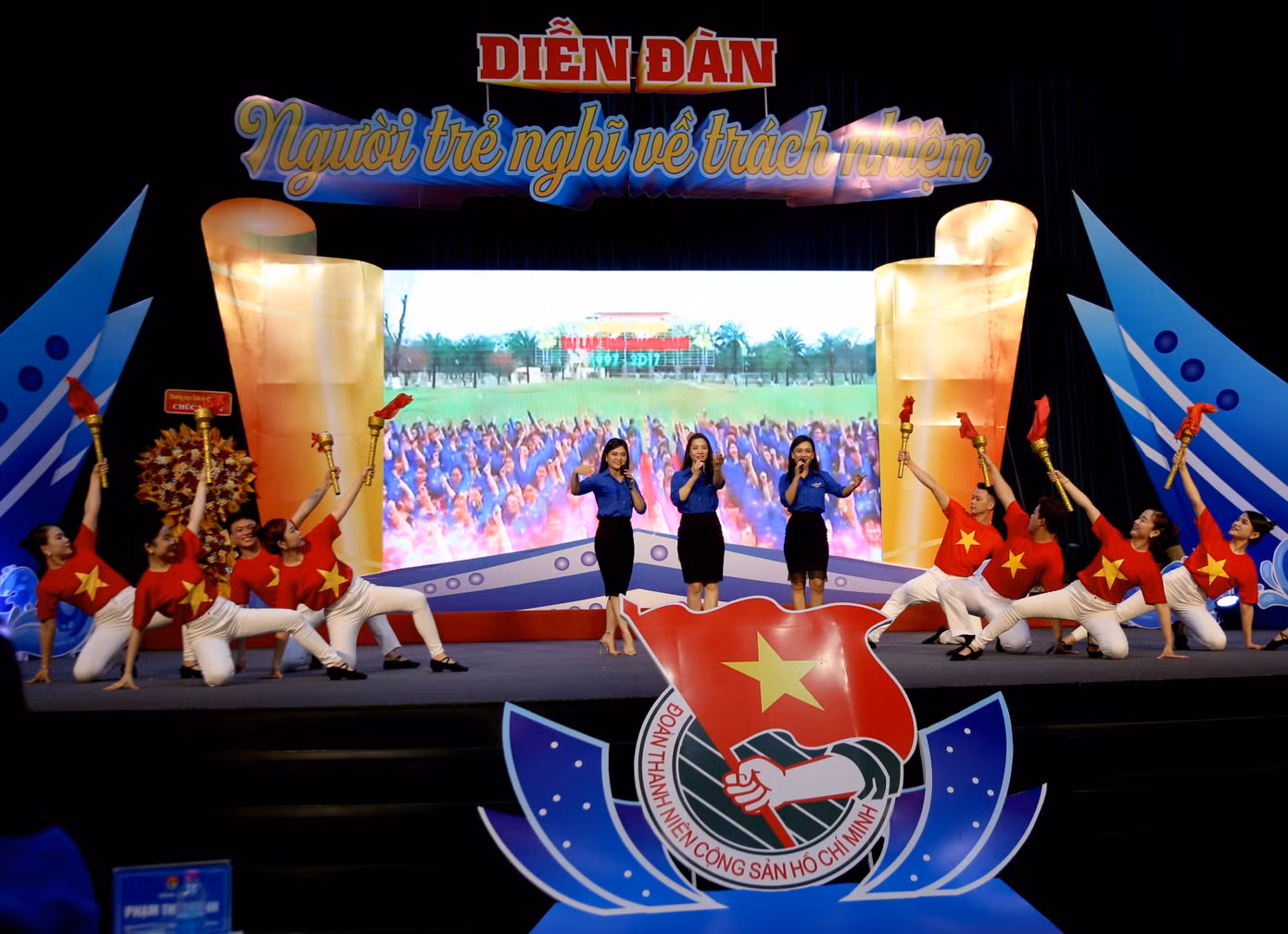Diễn đàn “Người trẻ nghĩ về trách nhiệm” thu hút sự quan tâm đông đảo cán bộ đoàn viên thanh niên.