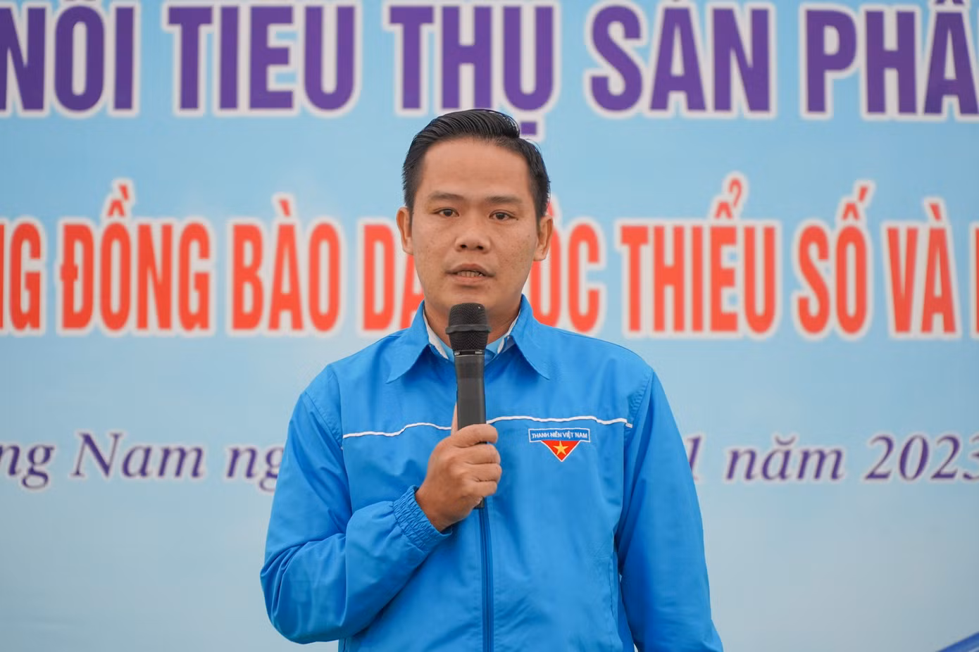 Anh Hoàng Văn Thanh - Phó Bí thư Tỉnh Đoàn. Anh Hoàng Văn Thanh - Phó Bí thư Tỉnh Đoàn.