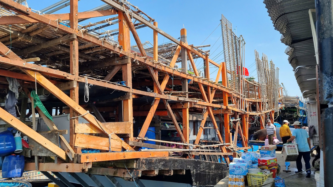 Hàng hóa chất đầy để chuẩn bị đưa lên tàu.