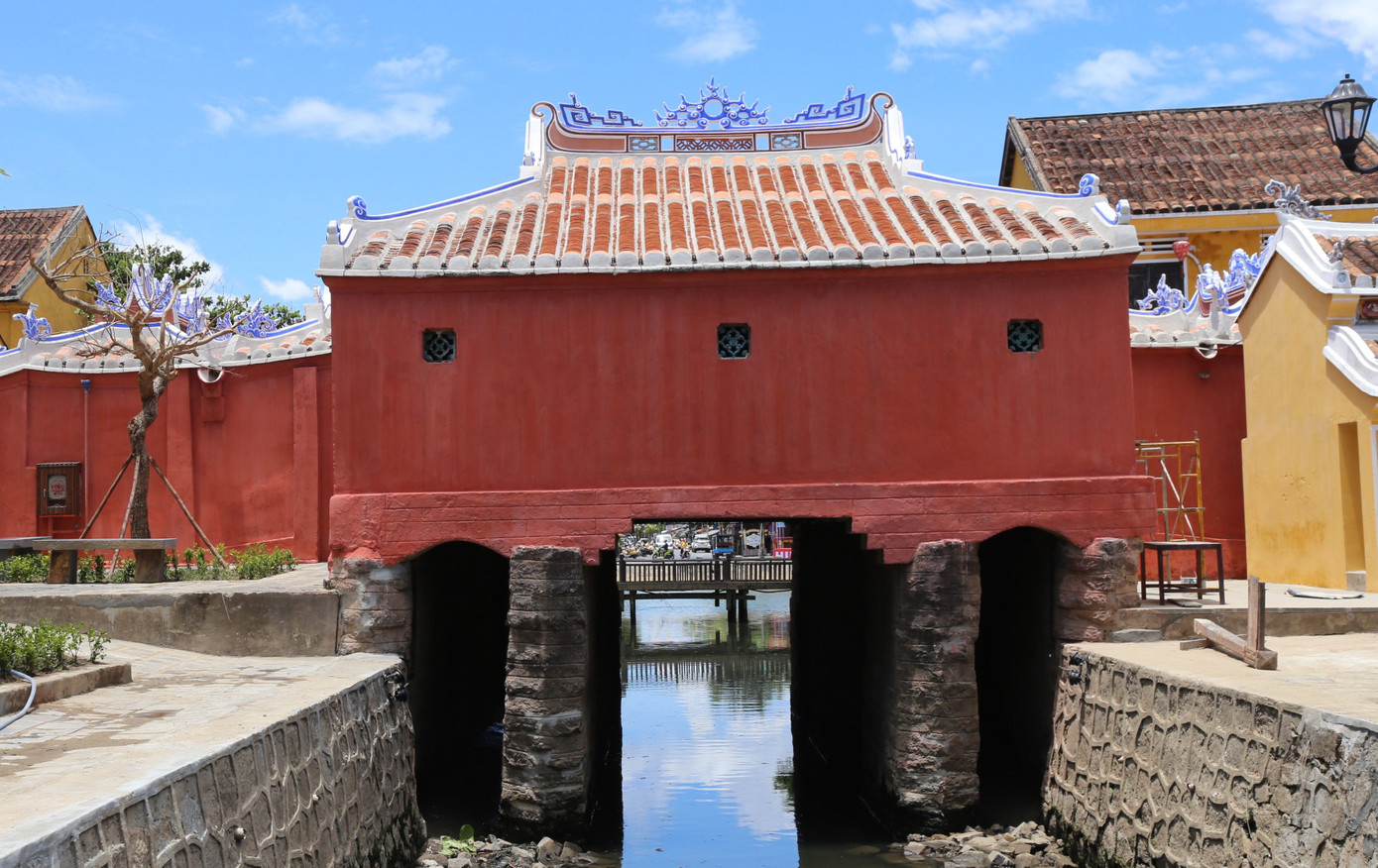 Di tích Chùa Cầu sau trùng tu. Di tích Chùa Cầu sau trùng tu.