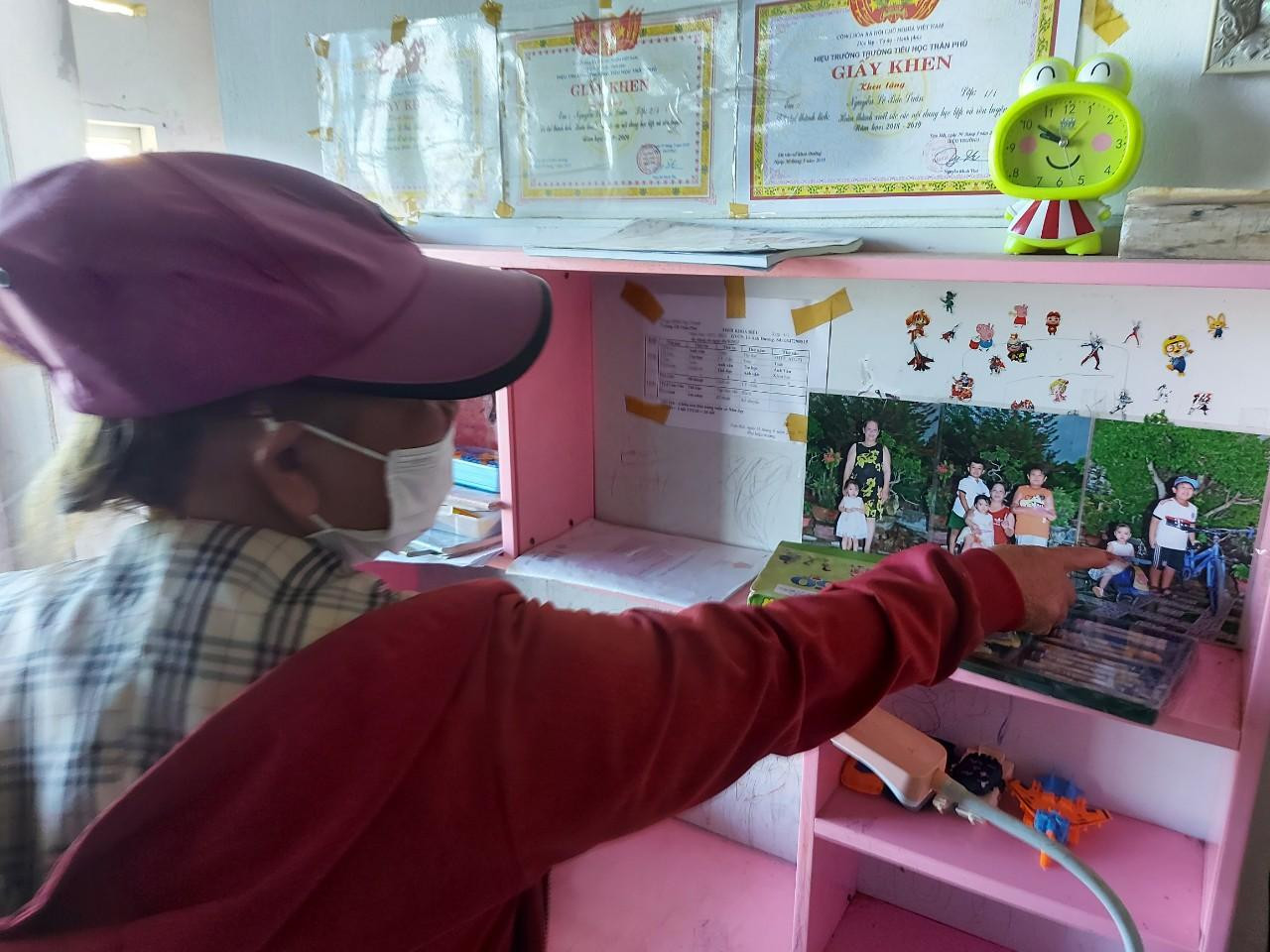 Bà ngoại cháu bé cho hay T. L. Y. V. là đứa bé rất dễ thương, ngoan ngoãn. Bà ngoại cháu bé cho hay T. L. Y. V. là đứa bé rất dễ thương, ngoan ngoãn.