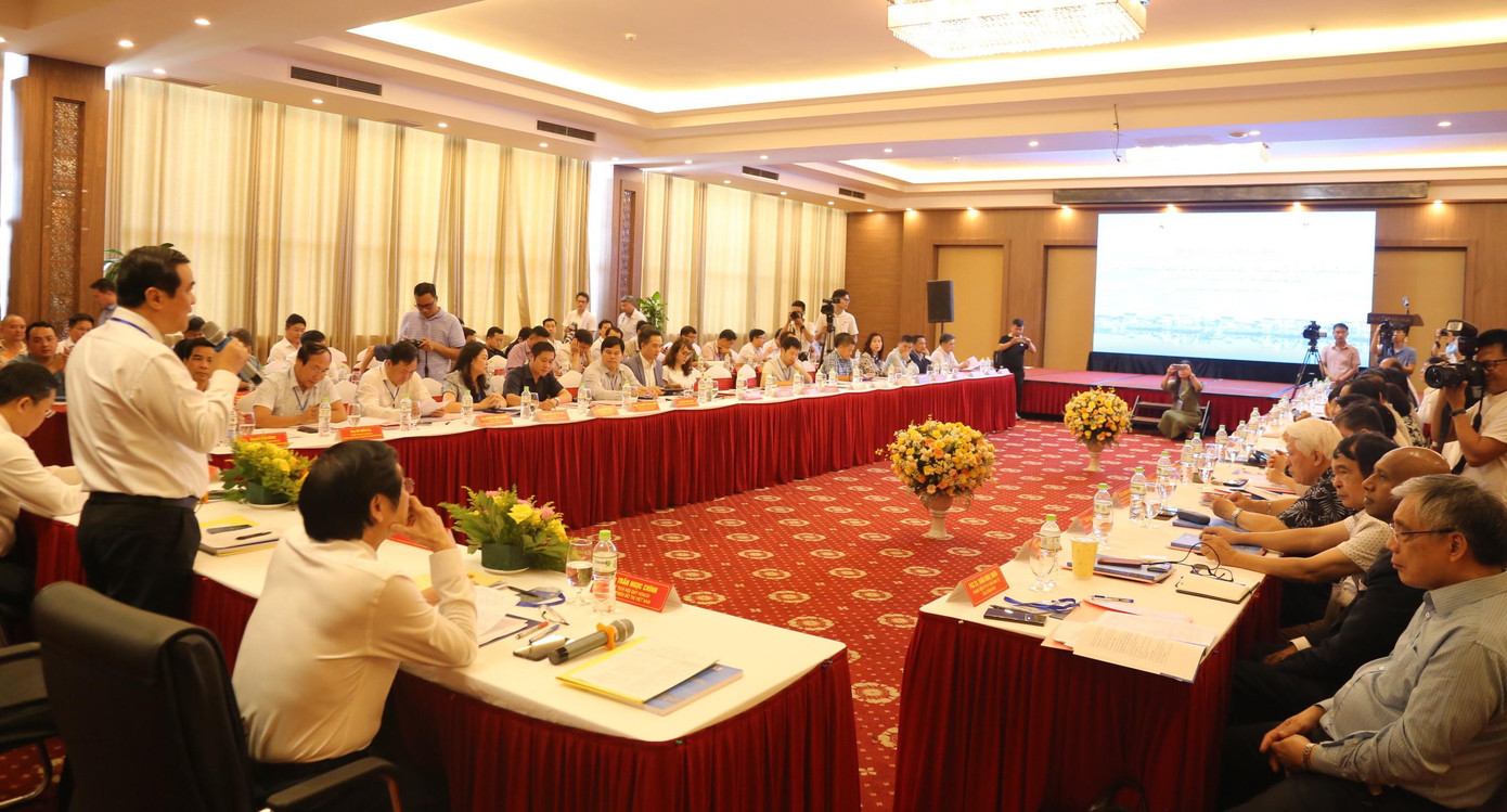 Hội thảo Quy hoạch xây dựng đô thị ven biển, ven sông tỉnh Quảng Nam.