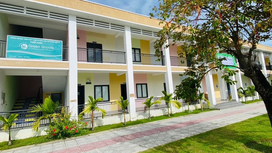 Trường TH, THCS, THPT Quốc tế Chồi Xanh hoạt động trở lại tại một địa điểm cách trường cũ 10km. Trường TH, THCS, THPT Quốc tế Chồi Xanh hoạt động trở lại tại một địa điểm cách trường cũ 10km.